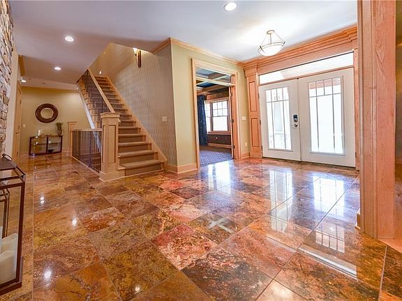 5th image of 3987 Evergreen Ln