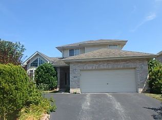 18111 Donatus Dr, Lansing, IL 60438