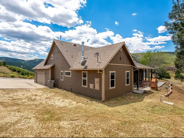 18087 Newview Dr — Photo 38