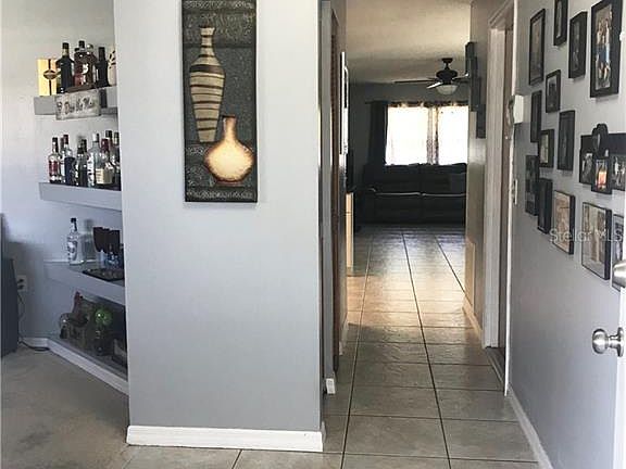 5th image of 1458 Summit Hill Dr