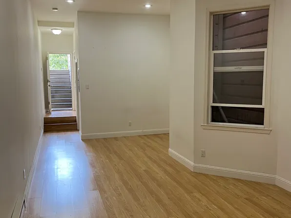 1126 Florida St #A, San Francisco, CA 94110