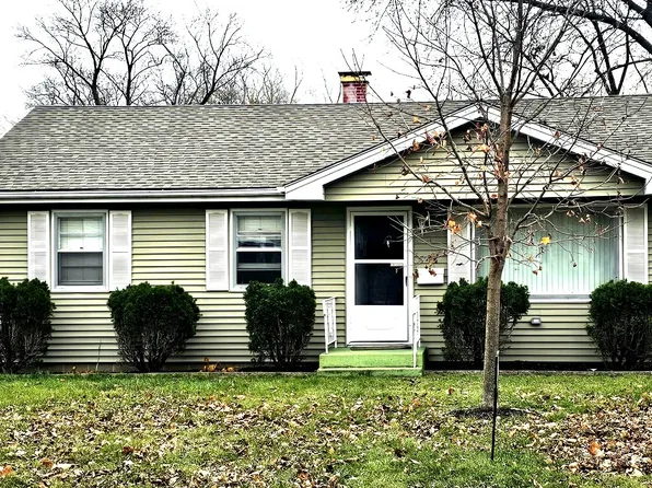 523 Westgate Dr, Aurora, IL 60506