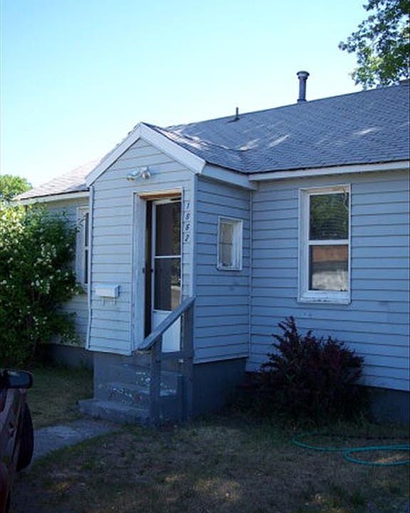 1st image of 1062 Ada Ave