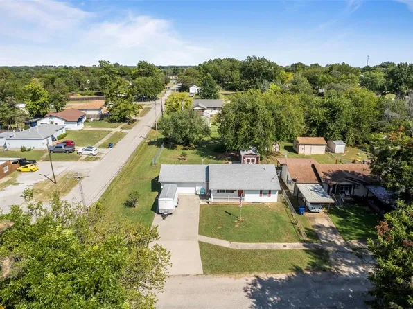 623 N 2nd St, Tecumseh, OK 74873