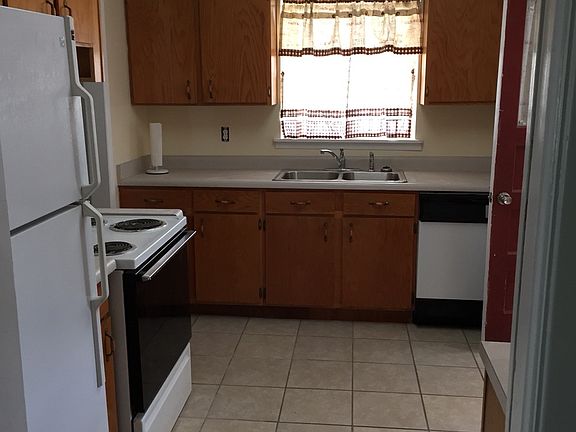 3rd image of 3405 Sirius Dr