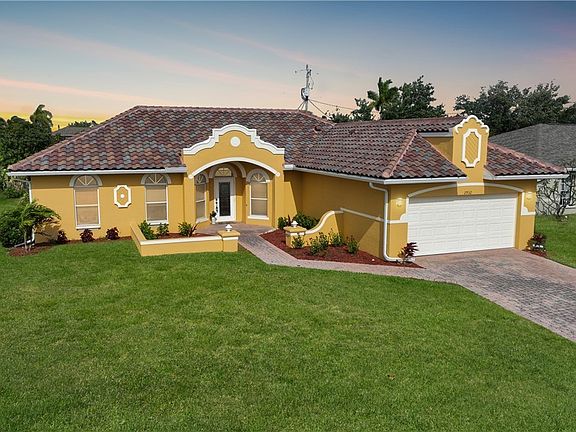 3rd image of 2932 SW 8th Pl