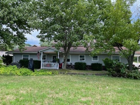 9 W Woodland Ave