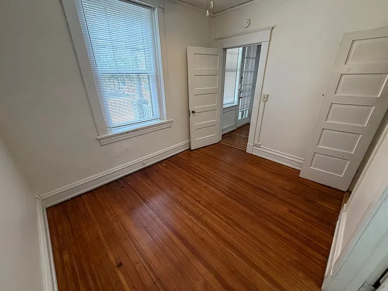 2327 Floyd Avenue — Photo 35