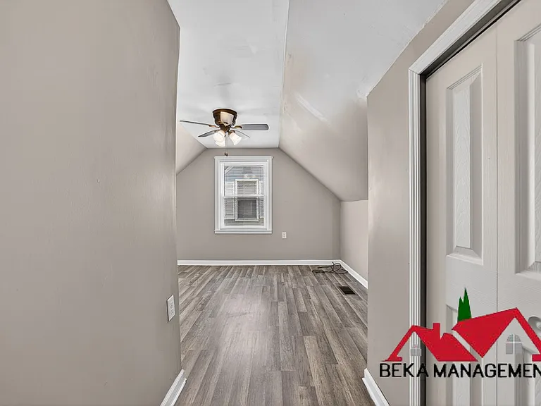 4924 Howe Rd — Photo 5