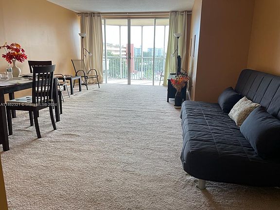 2nd image of 1770 NE 191st St #7051