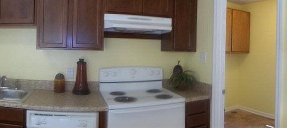 5th image of 154 Glencarin Dr