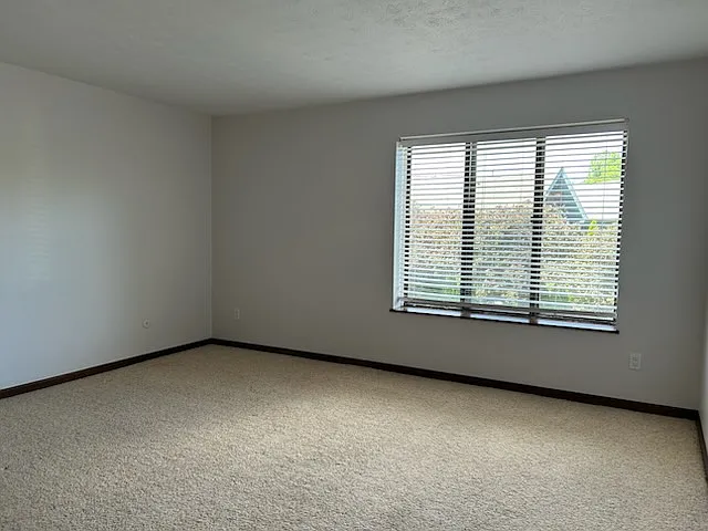 1936 Washington West Dr — Photo 20