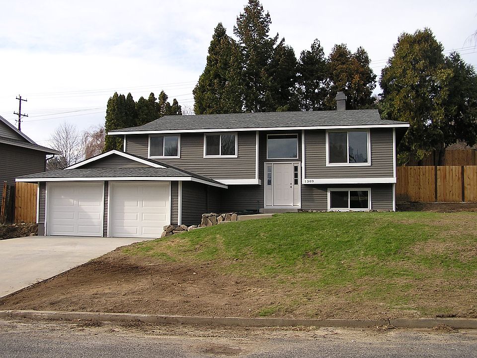 1st image of 1309 Easthills Ter