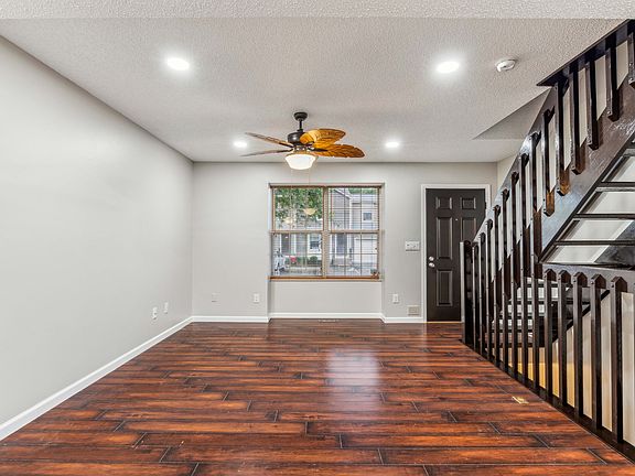 4th image of 5161 Singleton Dr