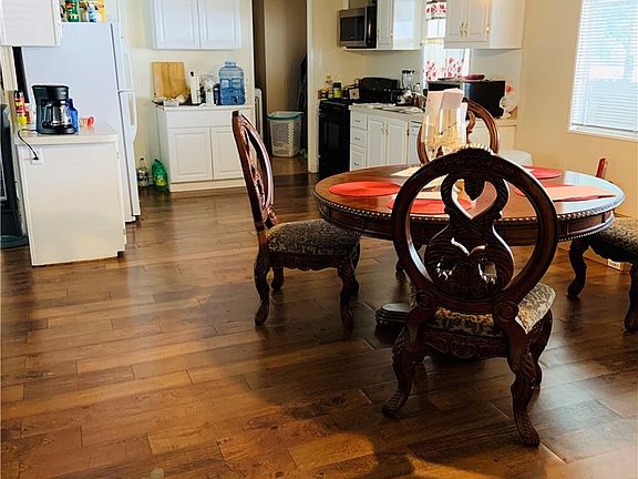 4th image of 6 Coronado Way #6