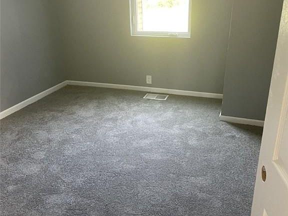 4th image of 3152 E 93rd St #1