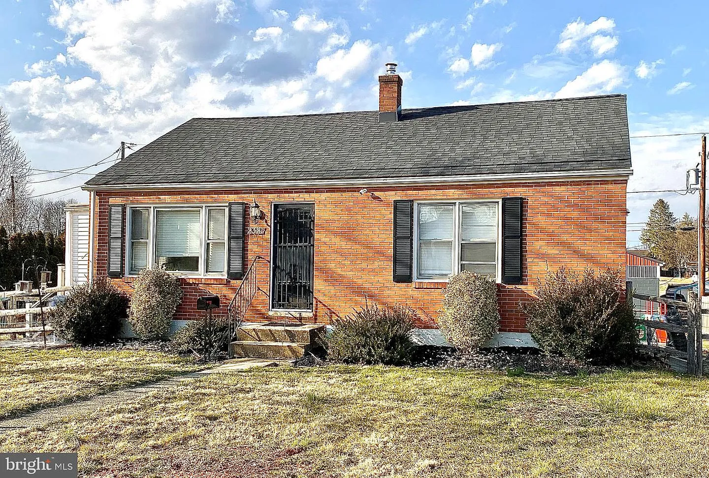 2321 Lincoln Ave photo 1