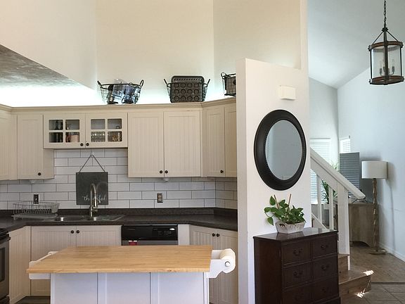 3rd image of 13657 Admiral Ct