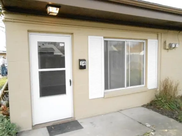 33263 Vine St APT 14, Willowick, OH 44095