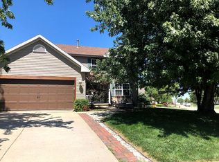 20160 Hackberry Dr, Gretna, NE 68028