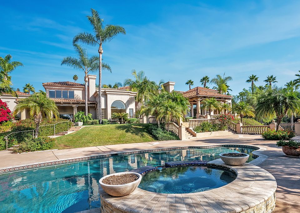 2nd image of 6823 Spyglass Ln