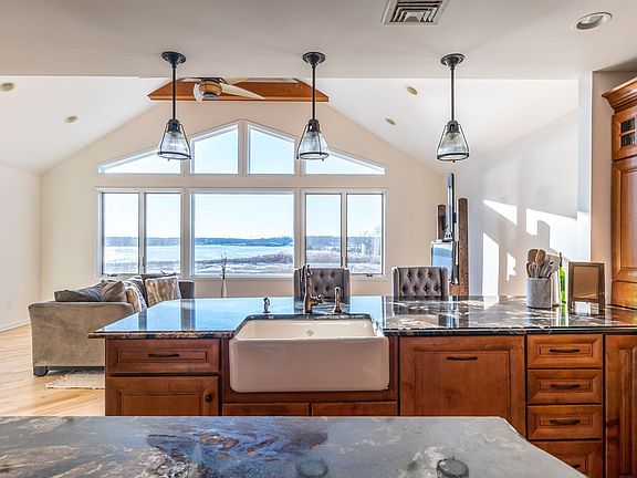 5th image of 108 Crystal Beach Blvd