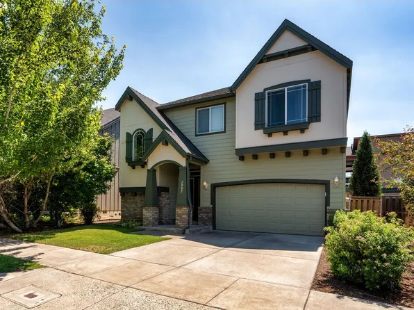 2802 NE Sedalia Loop, Bend, OR 97701