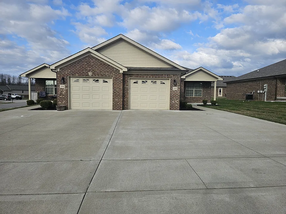 387 Anna Hume Blvd #1