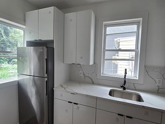 2nd image of 133 Boyd Ave #1AA