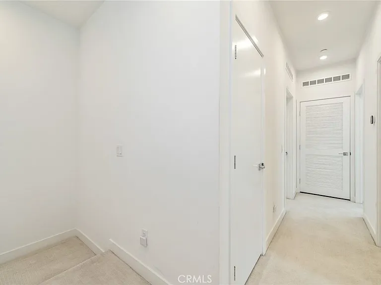 1515 W Bushell St — Photo 16