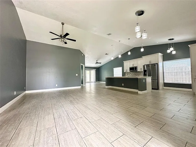 1516 Crosswind Cir — Photo 2