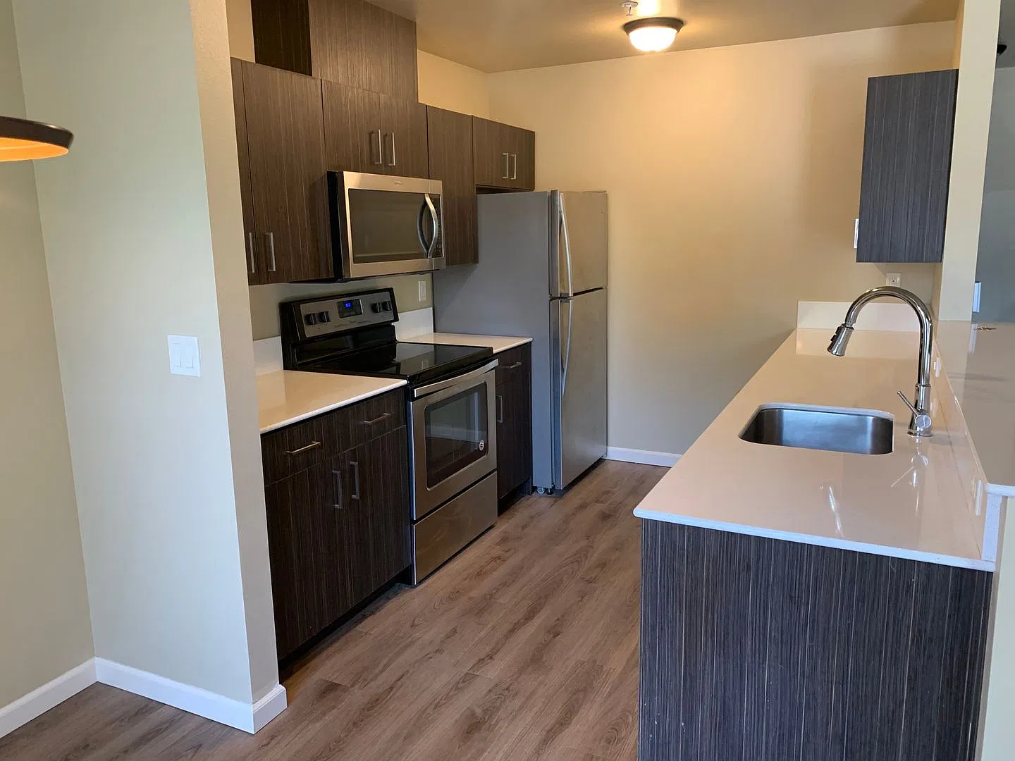 2 bed, 2.0 bath, 950 sqft, $1,450 — Photo 4