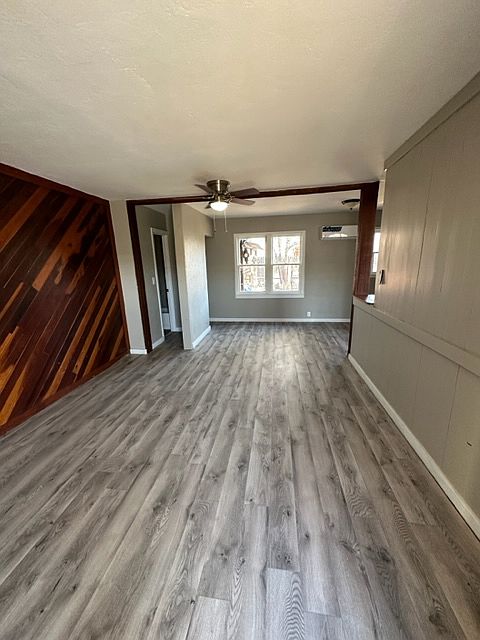 2nd image of 1619 Crockett St #1