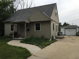 305 S 83rd St, Milwaukee, WI 53214