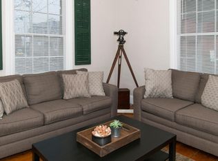 20 Water St, Groton, CT 06355