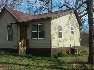 249 51st St, Des Moines, IA 50312