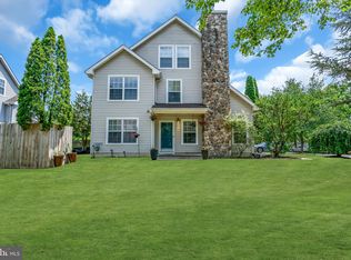 17 Haymarket Ct, East Windsor, NJ 08512
