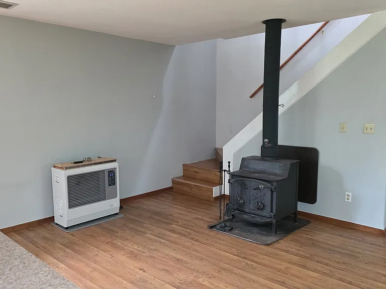 5310 Stripes Ave — Photo 3