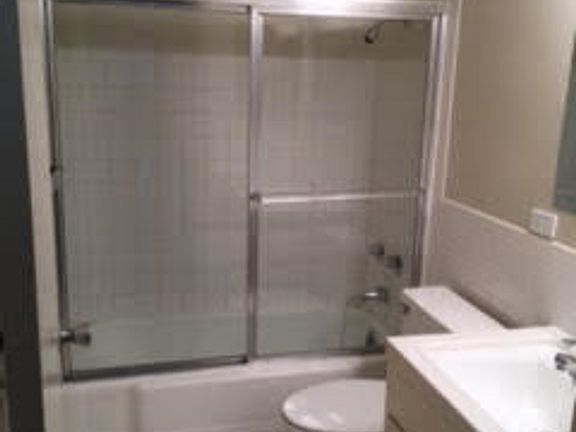 4th image of 1717 Bellevue Ave #E
