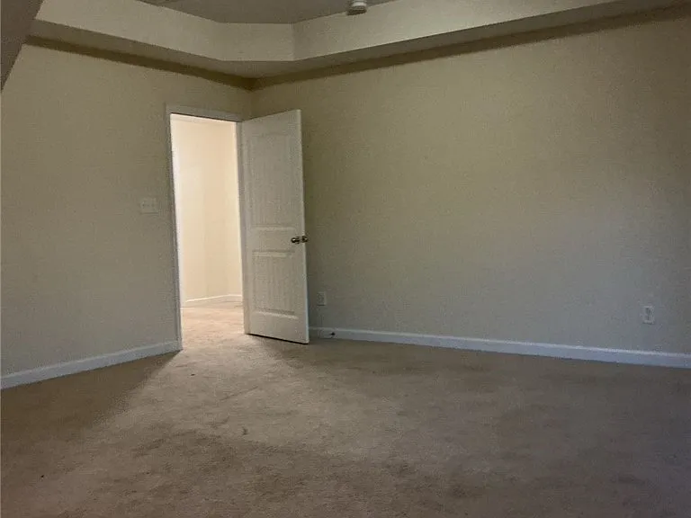 825 Ronald Reagan Dr — Photo 21