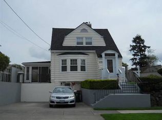 1478 3rd St, Astoria, OR 97103