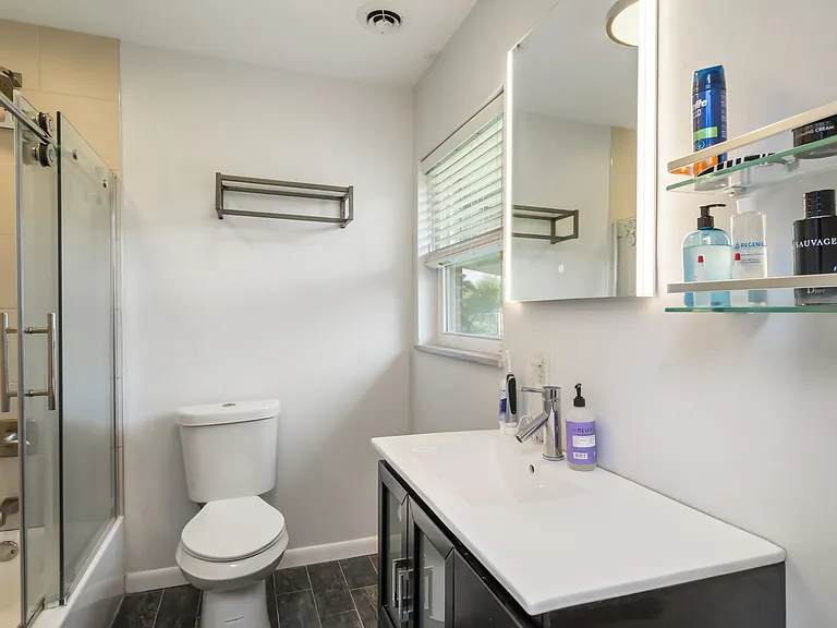 217 Buckingham Dr — Photo 21
