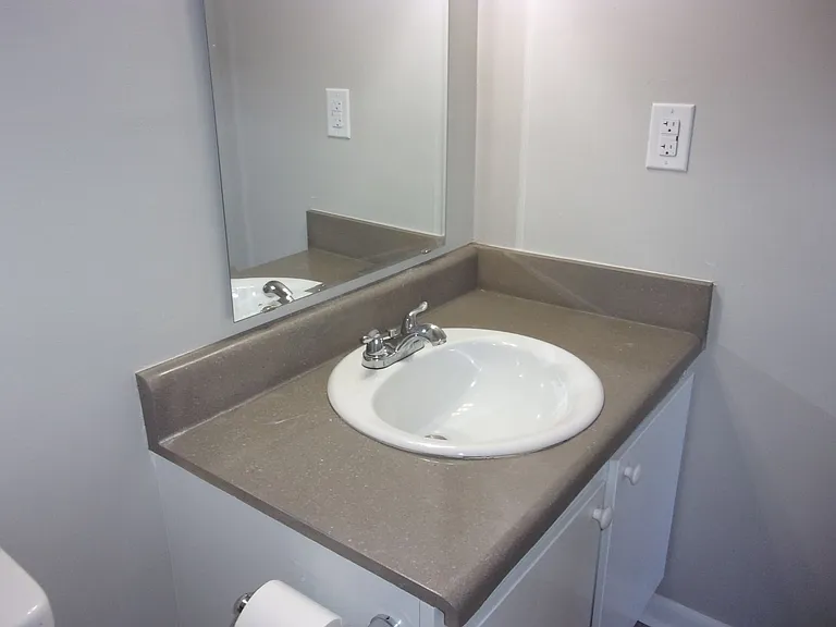 1694 Eagles Pl #202F — Photo 8