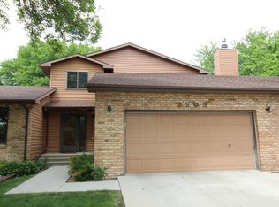 3203 17th Ave S, Fargo, ND 58103