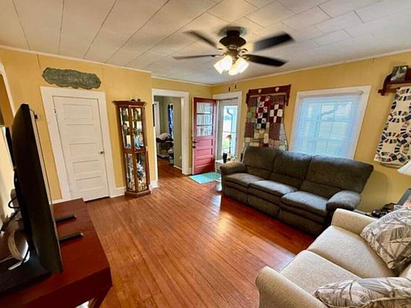 5th image of 14 Maddox Ln