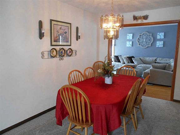 5th image of 4413 Cherrywood Ln