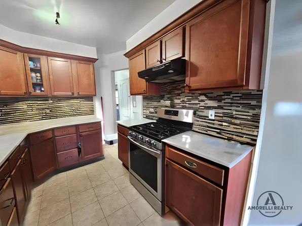 20-37 48th Street image 1 of 7