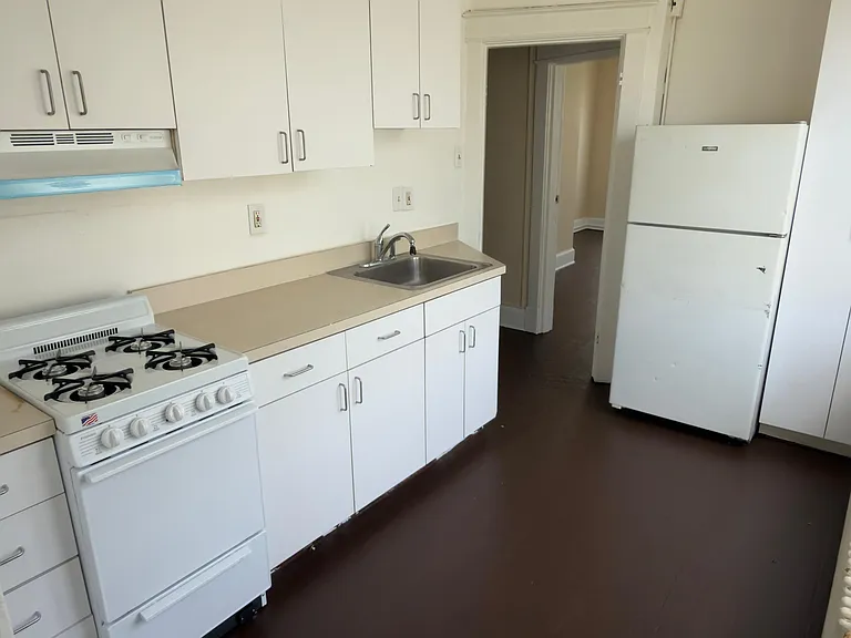 6103 Lafayette Ave #6103 — Photo 2