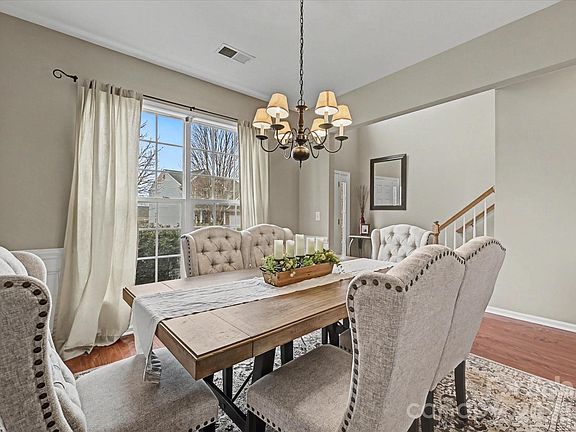 5th image of 11512 Erwin Ridge Ave