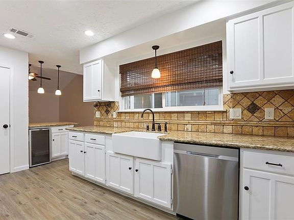 3rd image of 16134 Queensdale Drive